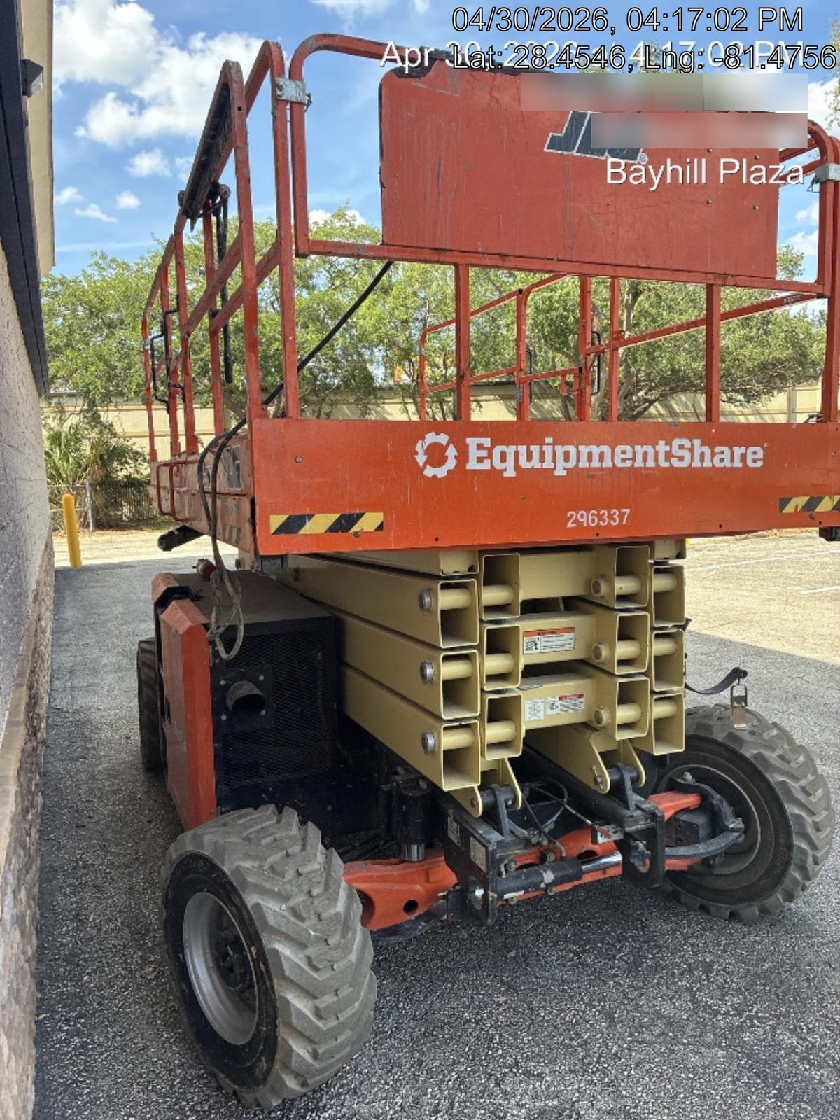2023 JLG RT4394