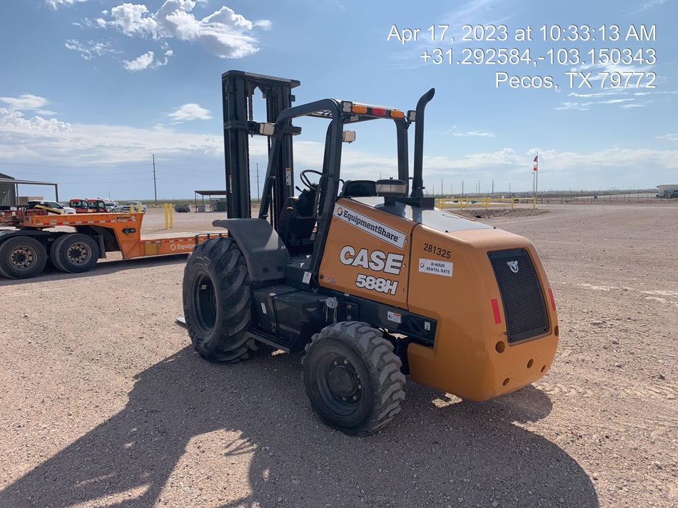 2023 CASE 588H