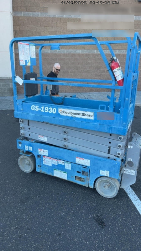2019 Genie GS-1930 Half Height Swing Gate, 800W Inverter