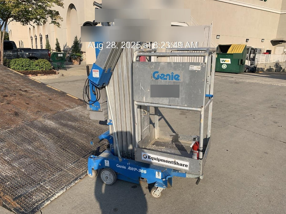 2019 GENIE AWP-30S