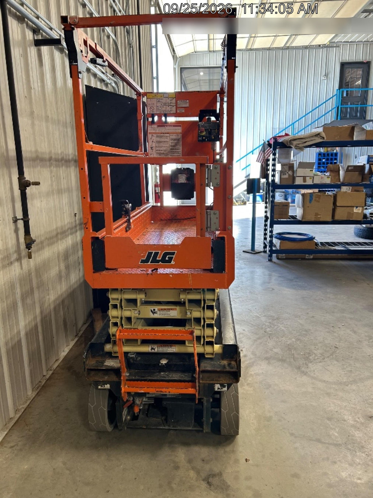 2021 JLG ES1932
