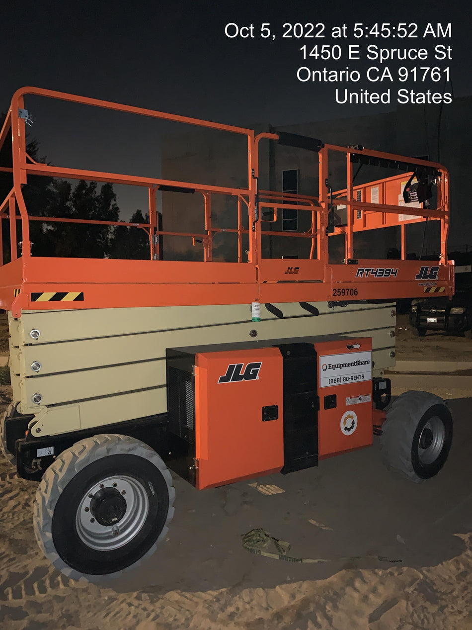 2022 JLG 4394RT