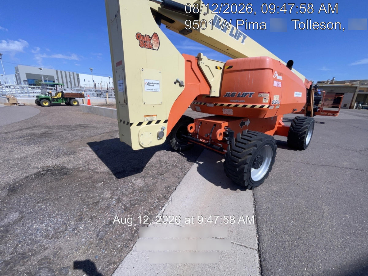 2022 JLG 800AJ