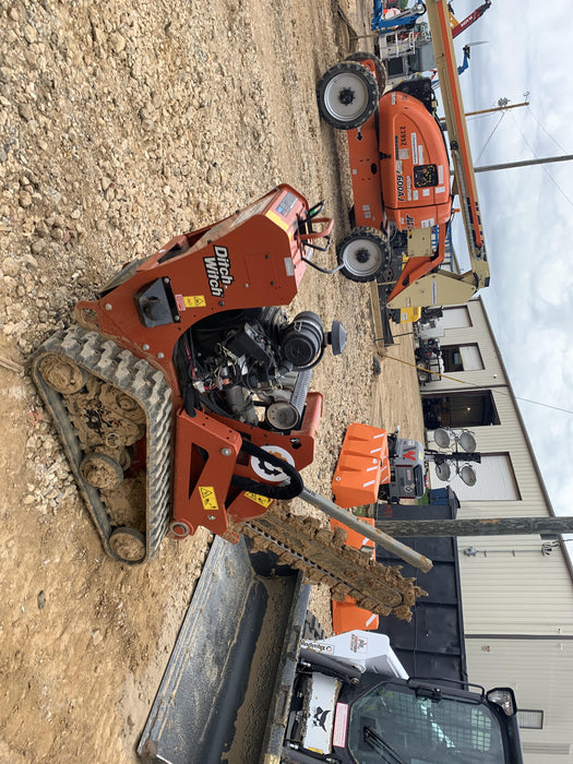 2020 DITCH WITCH C24XA