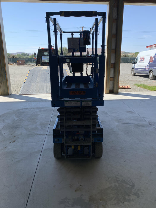 2020 Genie GS-1930 Solid Non Marking Tires, Beacon, Folding rails with half height swing gate, 800W Inverter