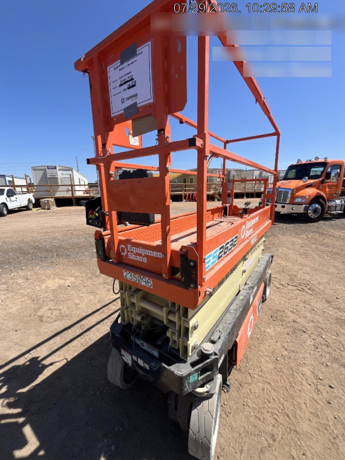 2022 JLG ES2632