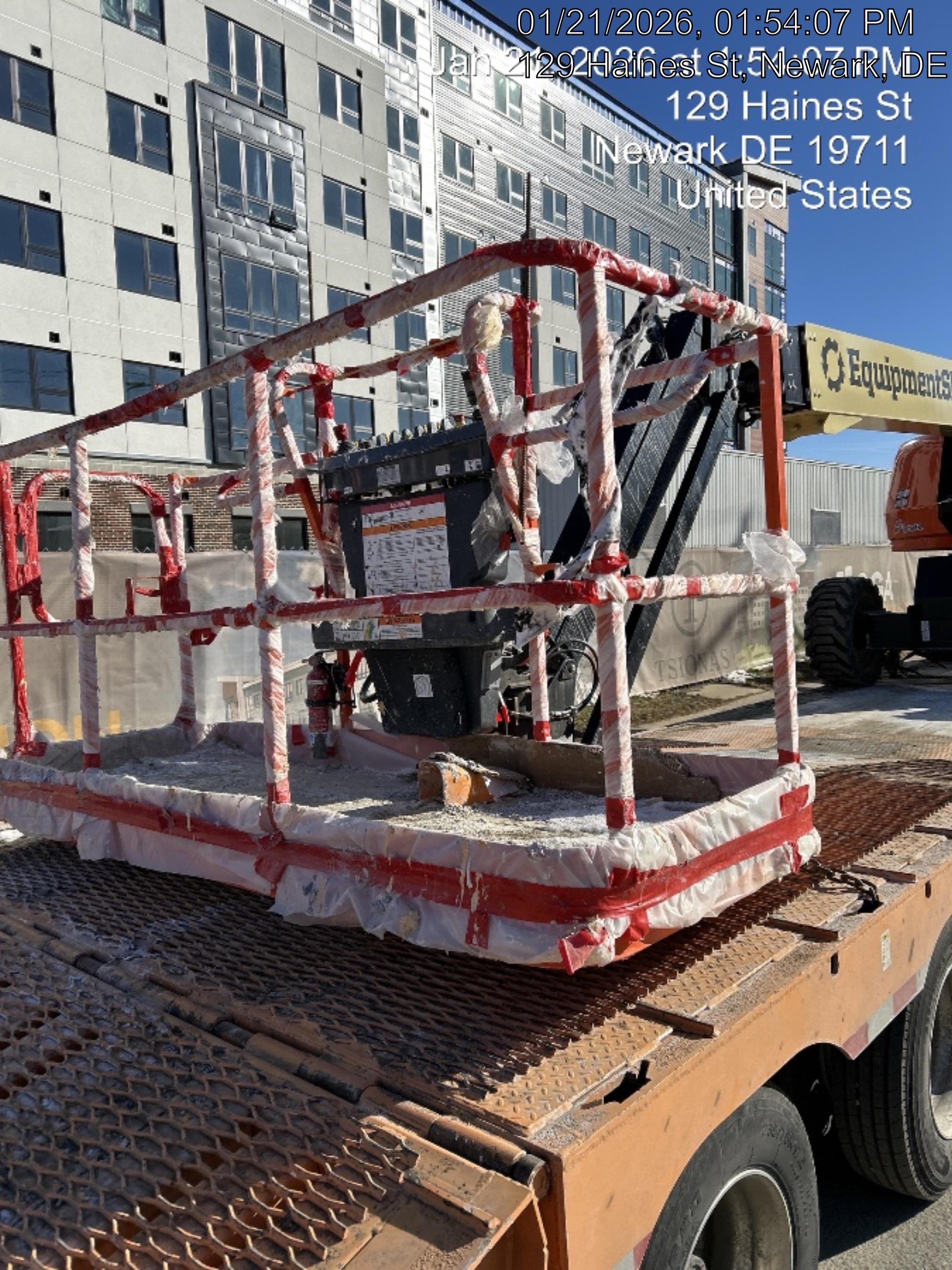 2025 JLG 660SJ