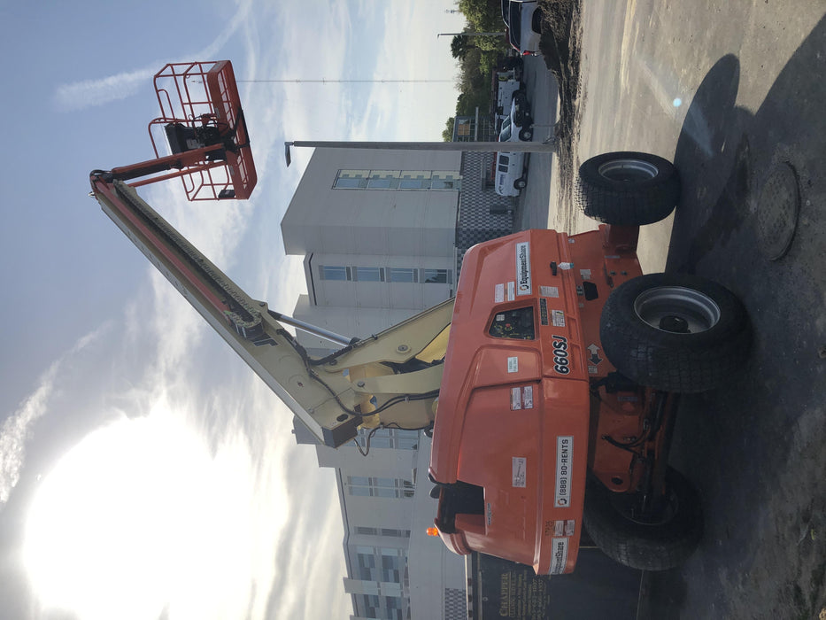 2019 JLG 660SJ