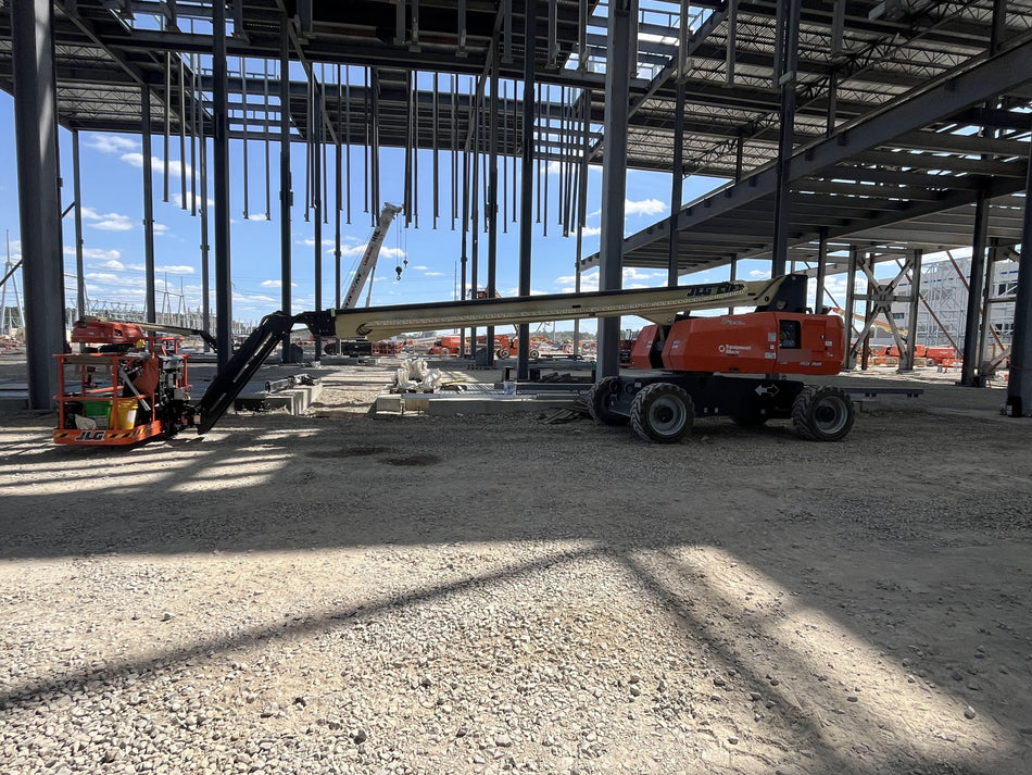 2025 JLG 860SJ