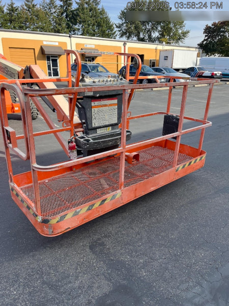 2023 JLG 460SJ