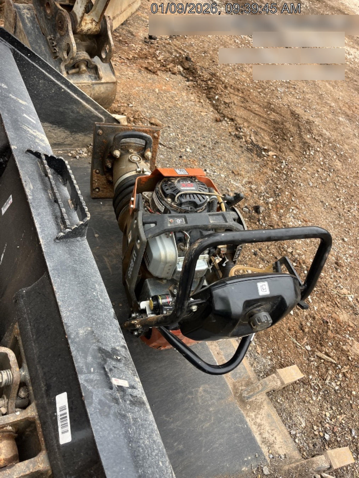 2024 HUSQVARNA LT6005