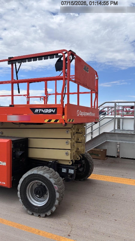2024 JLG RT4394