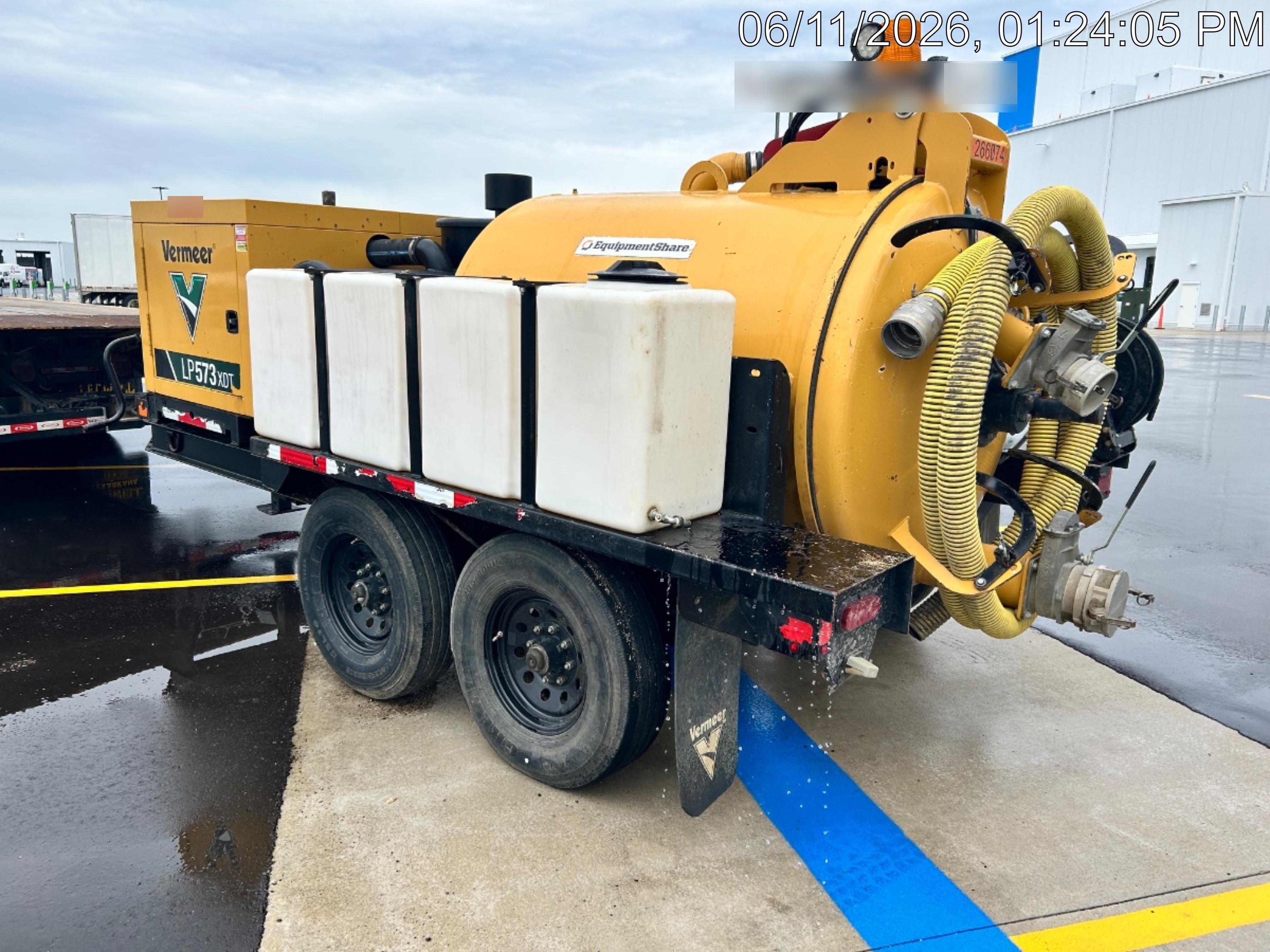 2022 Vac-Tron LP573XDT T4 Koehler Diesel Engine, 500 Gallon Debris Tank, x2 100 Gallon Water Tanks