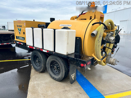 2022 Vac-Tron LP573XDT T4 Koehler Diesel Engine, 500 Gallon Debris Tank, x2 100 Gallon Water Tanks