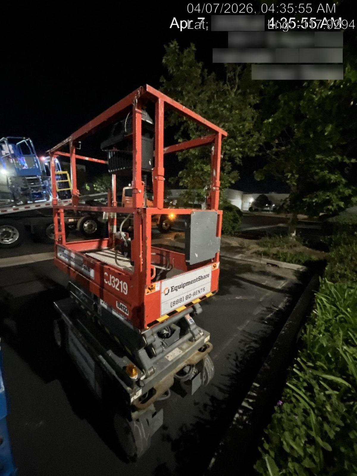 2020 Skyjack SJIII-3219 Solid NM Tires, Half height spring hinged entry gate, Dual Beacons, 800W Inverter