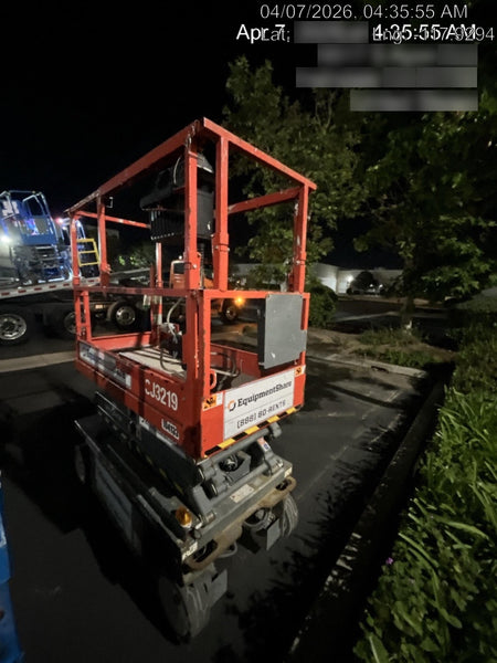 2020 Skyjack SJIII-3219 Solid NM Tires, Half height spring hinged entry gate, Dual Beacons, 800W Inverter