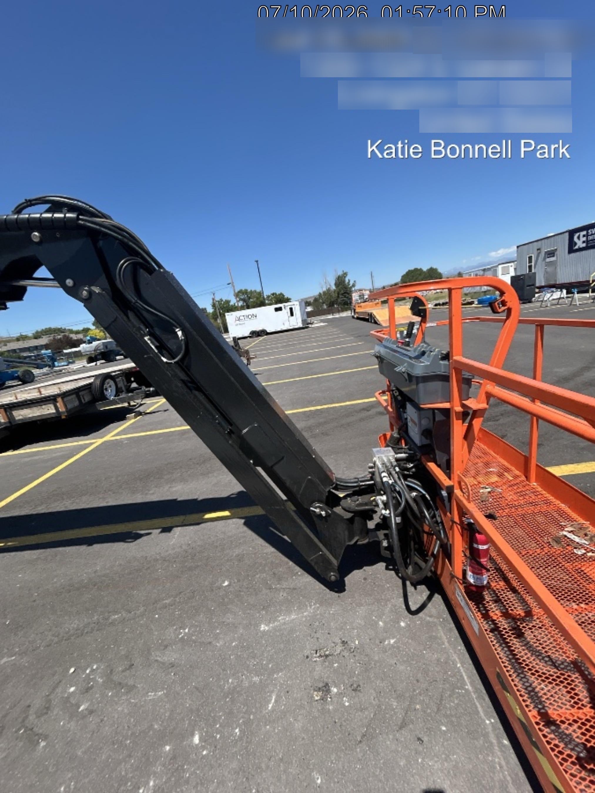 2025 JLG 660SJ