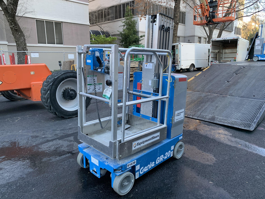 2019 GENIE GR-20