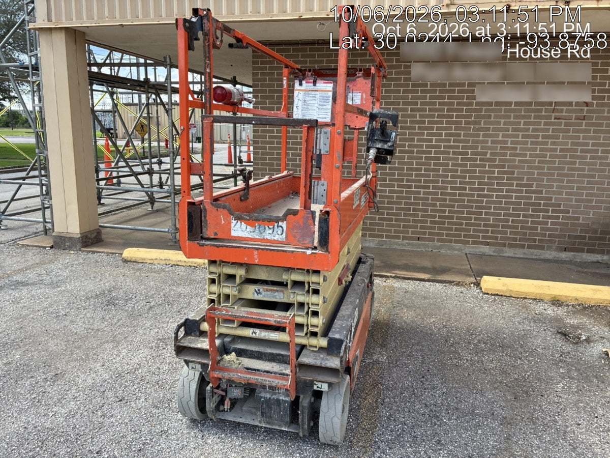 2022 JLG ES1932
