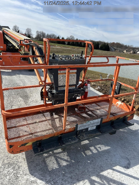 2022 JLG 660SJ