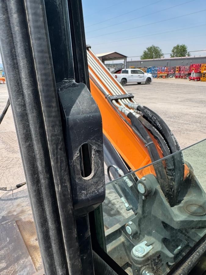 2019 DOOSAN DX50-5