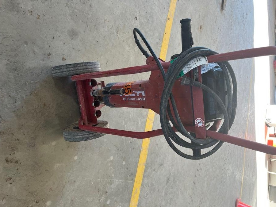 2023 HILTI TE 3000-AVR