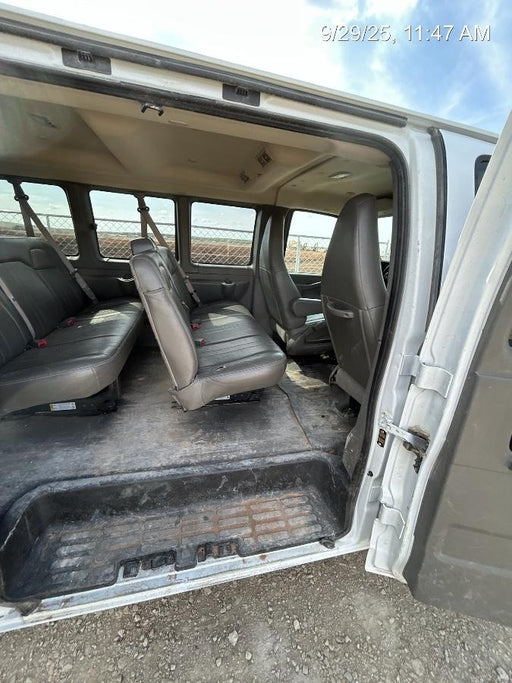 2023 CHEVROLET Express Van - Rental