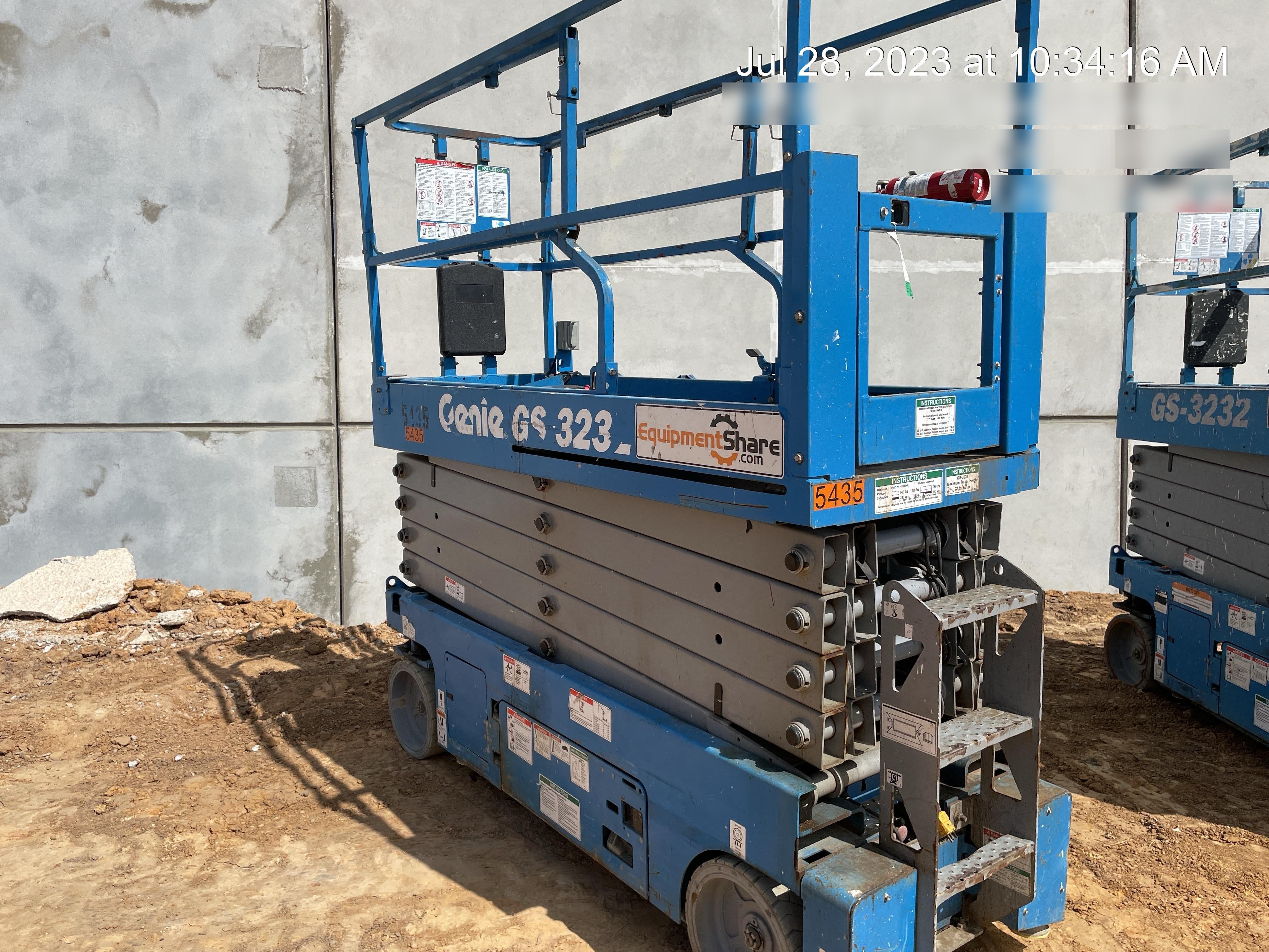 2017 GENIE GS-3232