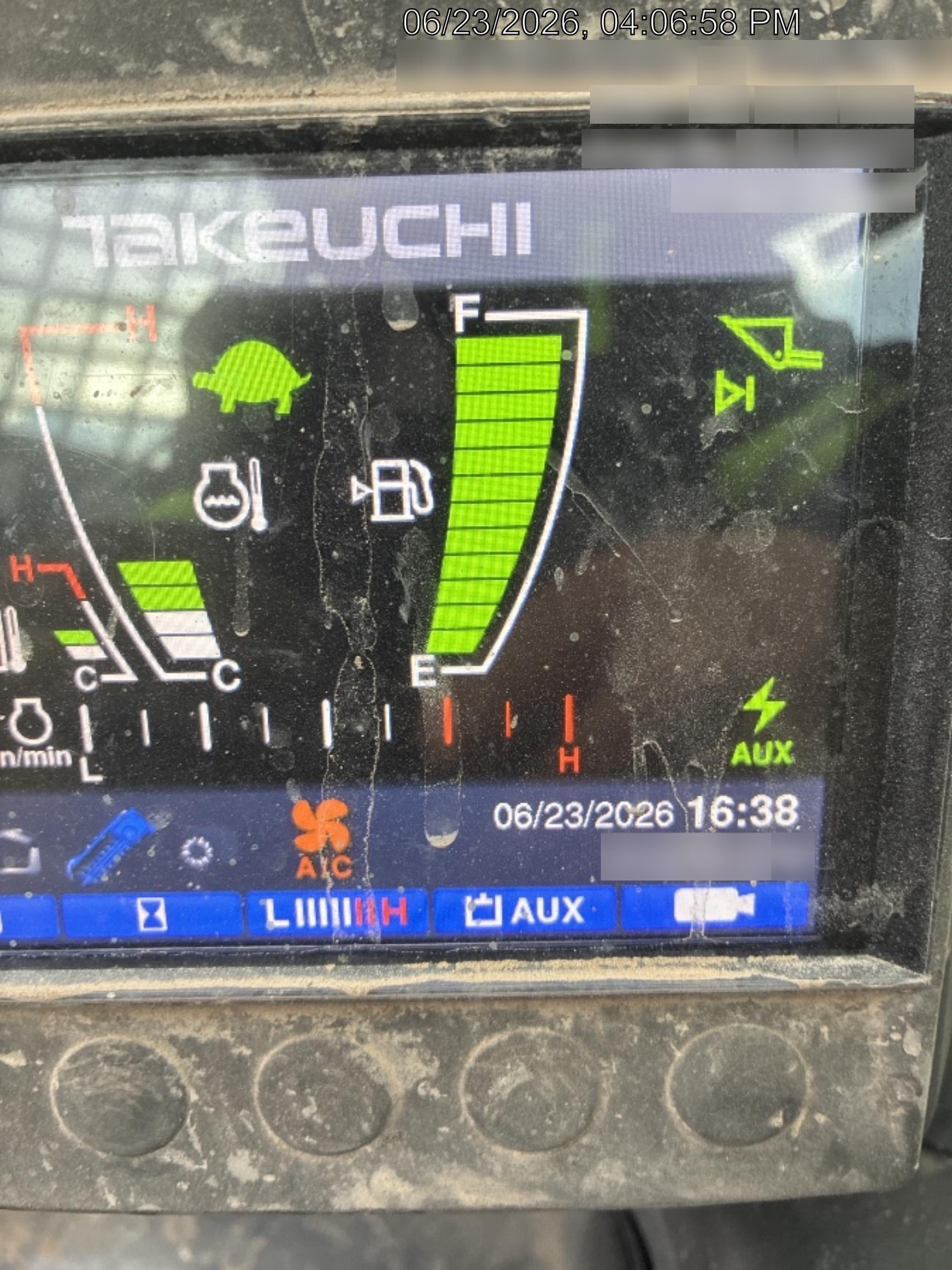 2022 TAKEUCHI TL10V2-CR