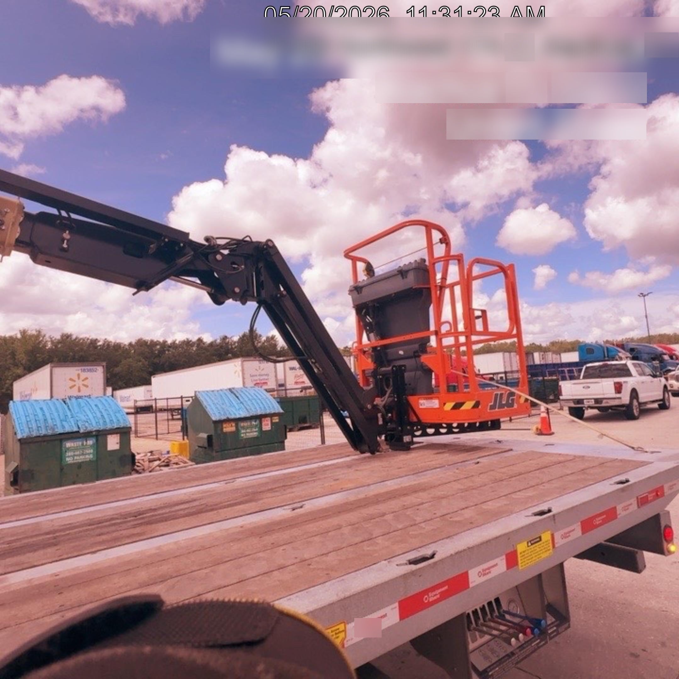 2024 JLG E400AJP Narrow