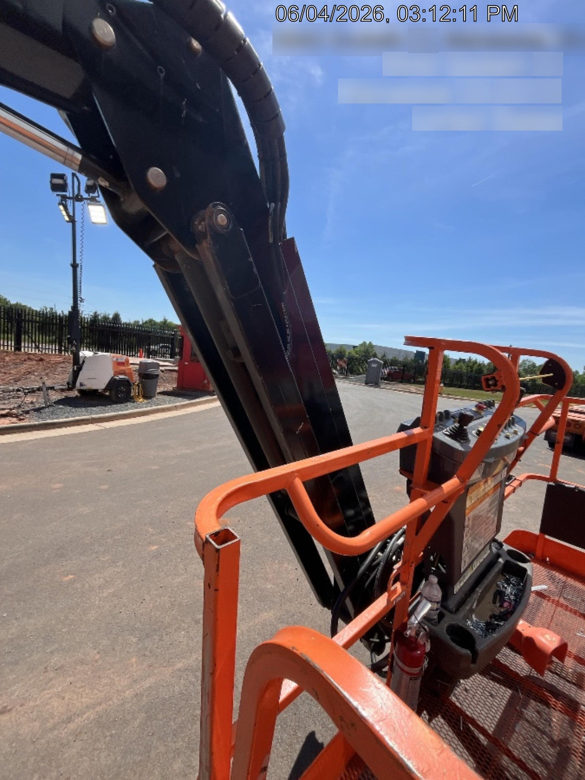 2023 JLG 660SJ
