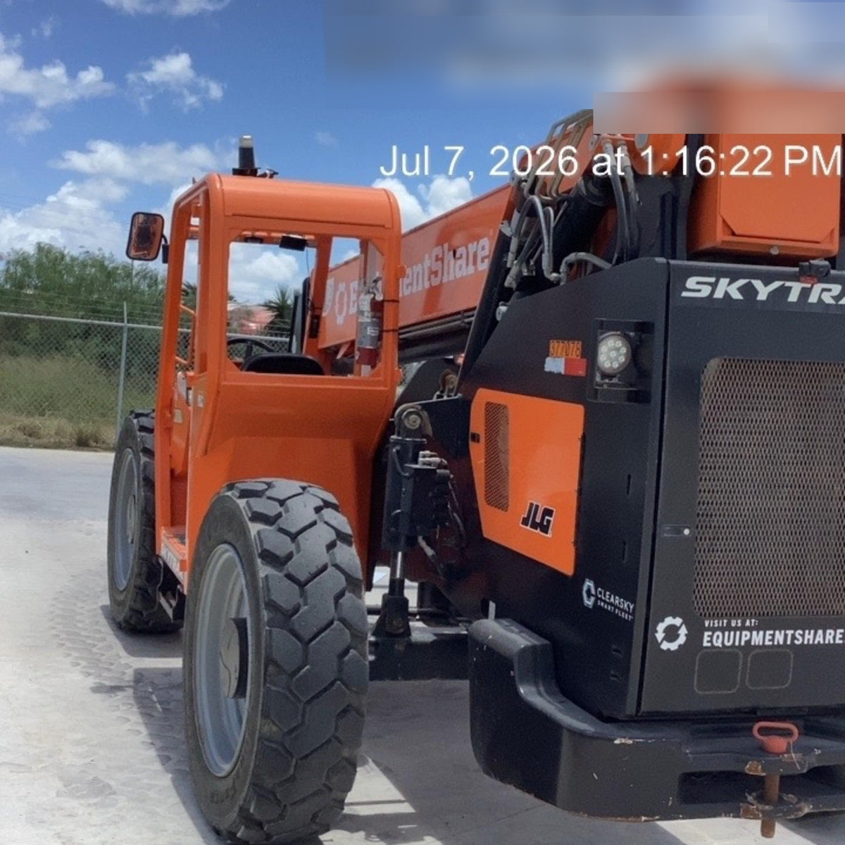 2023 SKYTRAK 8042