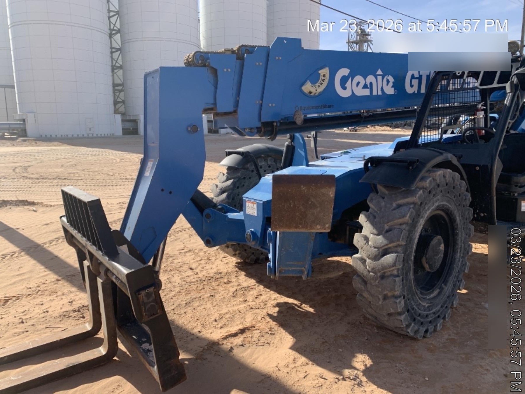2018 GENIE GTH-1056