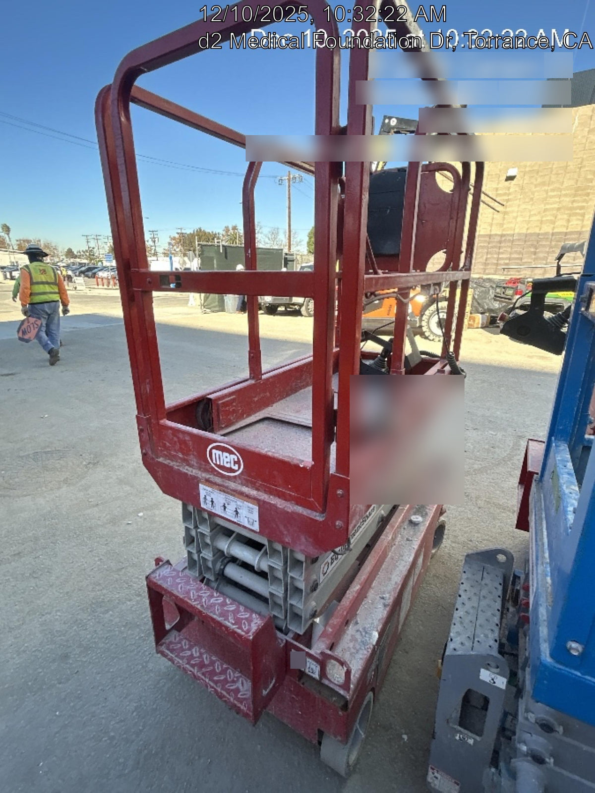 2020 MEC 1330SE Solid NM Tires, Steel Swing out Doors, LCS, Beacon, 900W Inverter