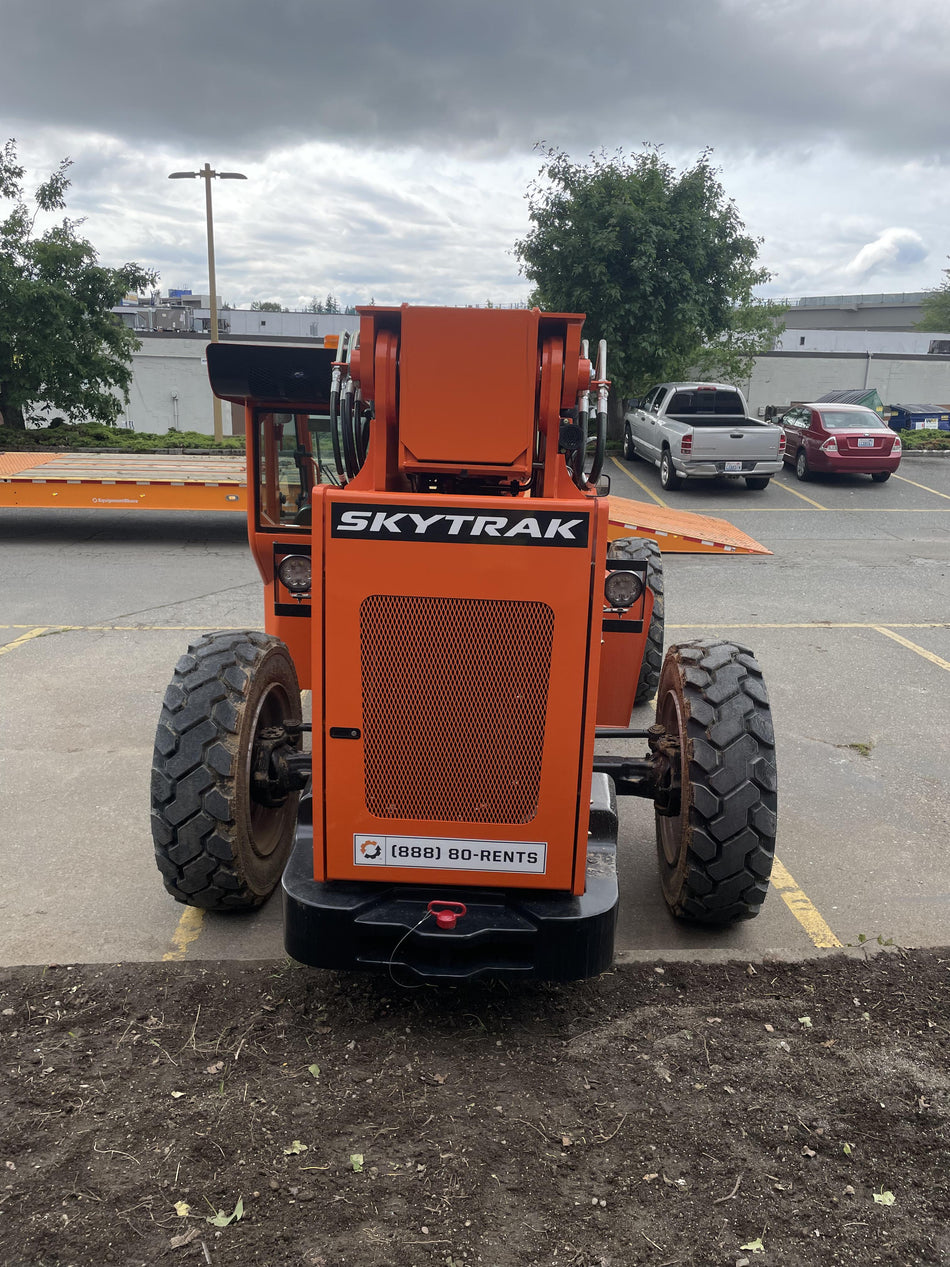 2022 SKYTRAK 8042