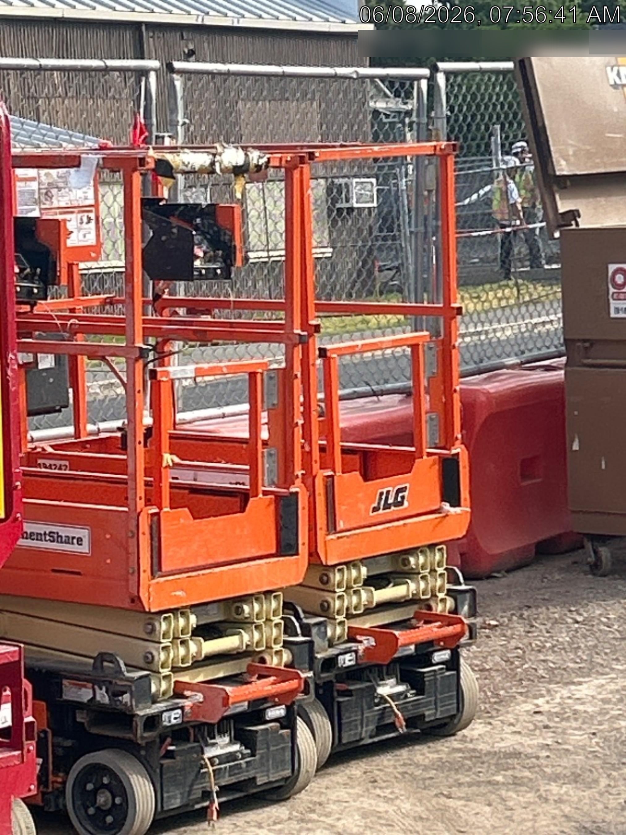 2022 JLG ES1330L
