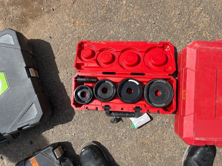 2023 MILWAUKEE 49-16-2695