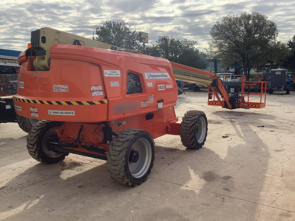 2021 JLG 660SJ