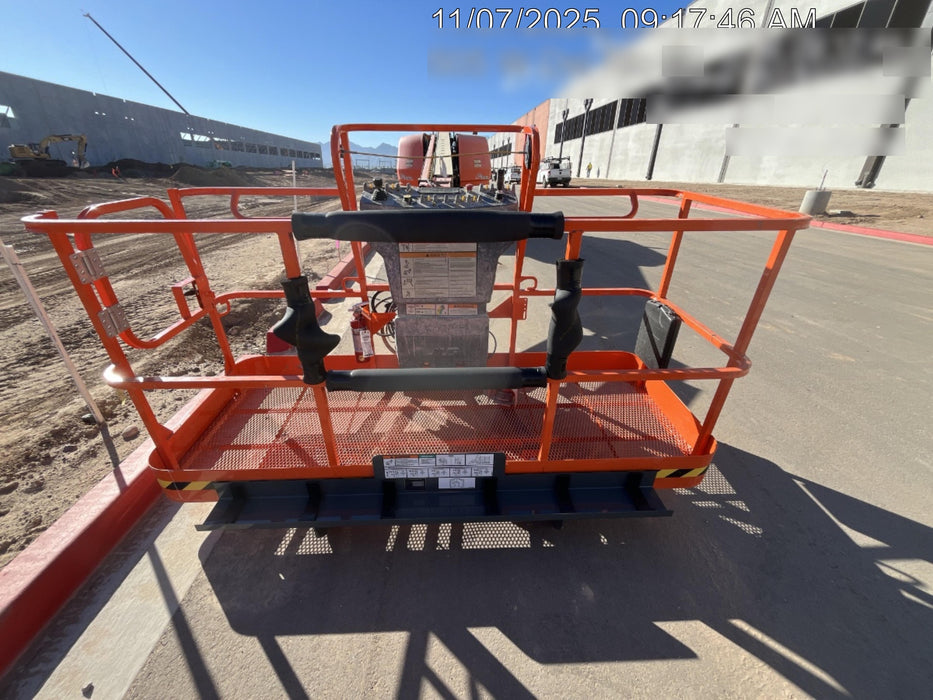 2021 JLG 660SJ