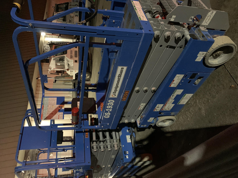 2019 Genie GS-1930 Fixed Rails with Chain Entry