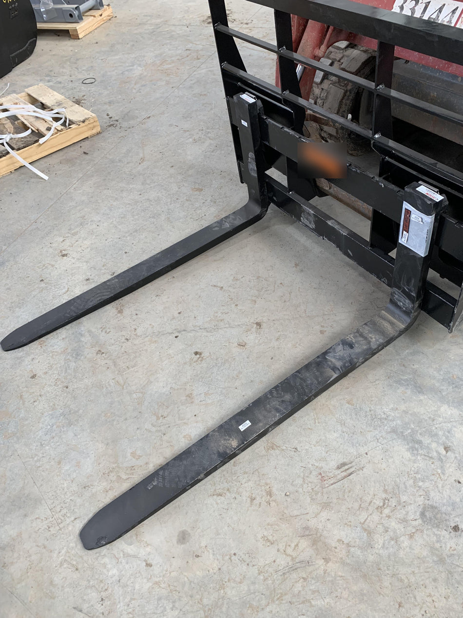 2020 PALADIN 48" Pallet Forks - Paladin