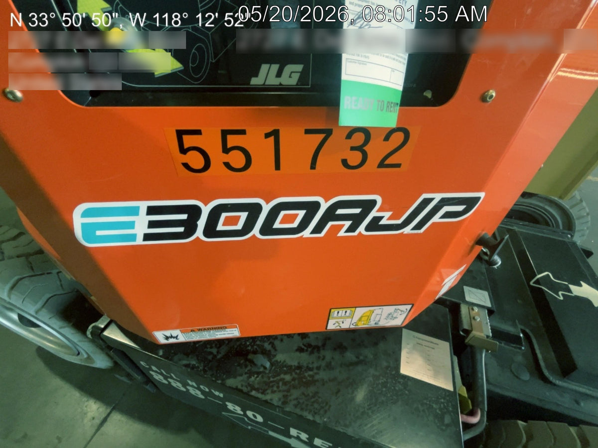 2025 JLG E300AJP
