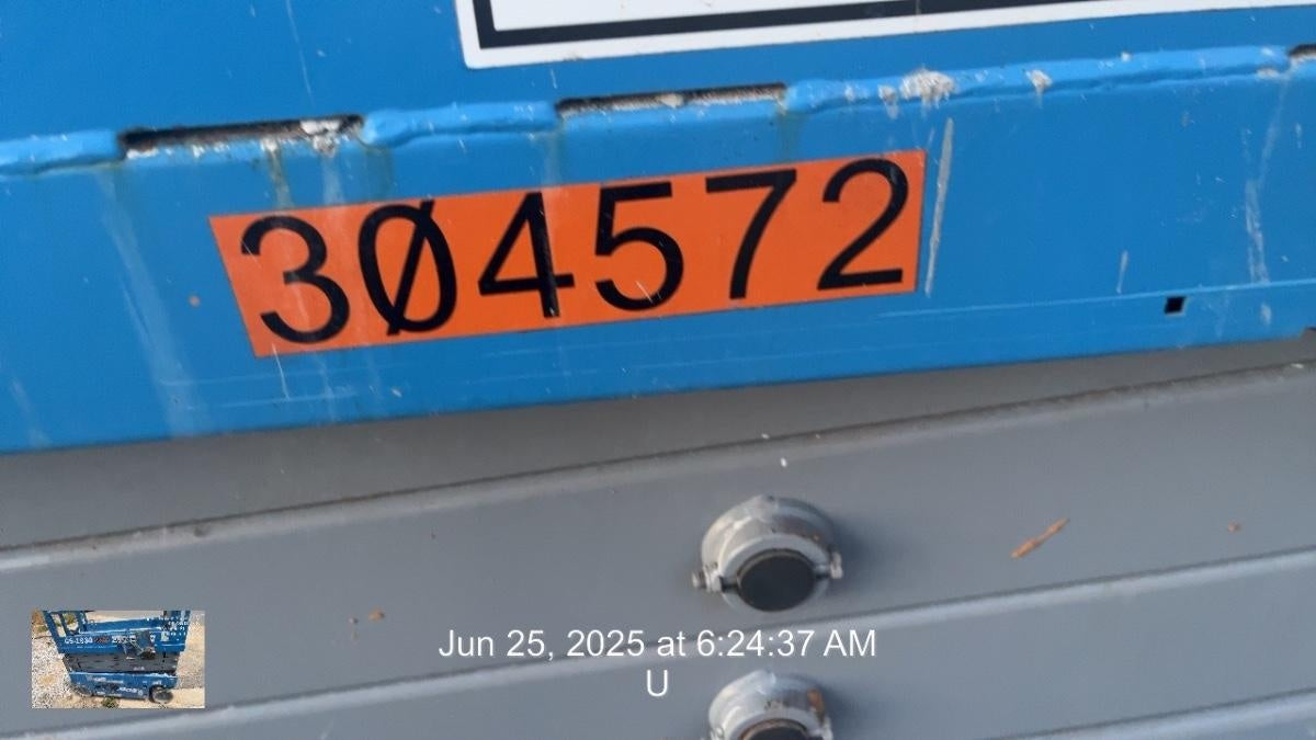 2023 GENIE GS-2632