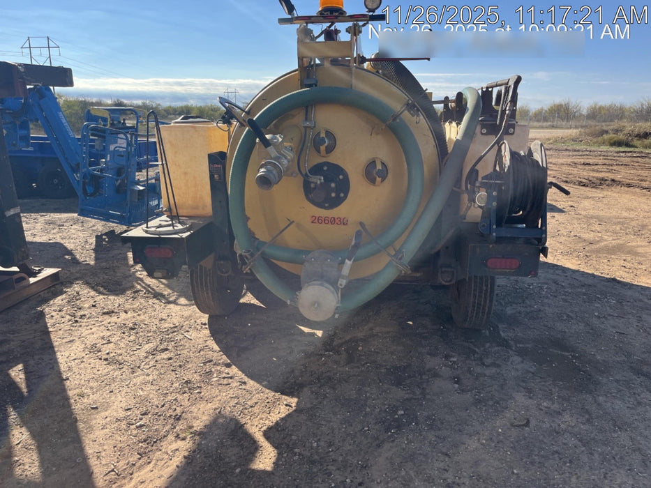 2023 VAC-TRON LP573XDT