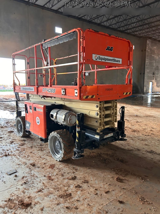 2021 JLG RT4069