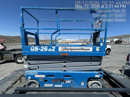 2023 GENIE GS-2632