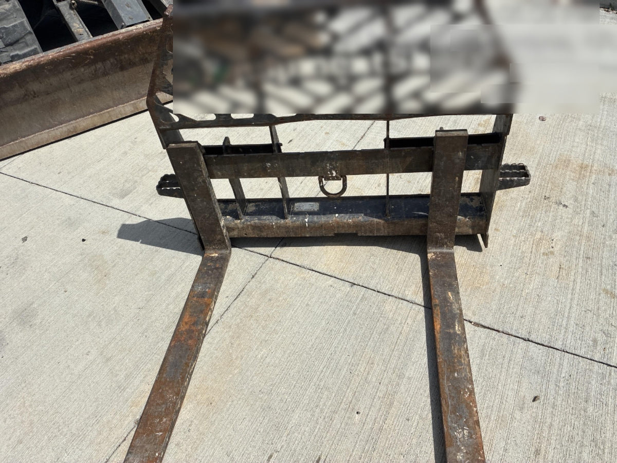 2020 PALADIN 48" Pallet Forks - Paladin
