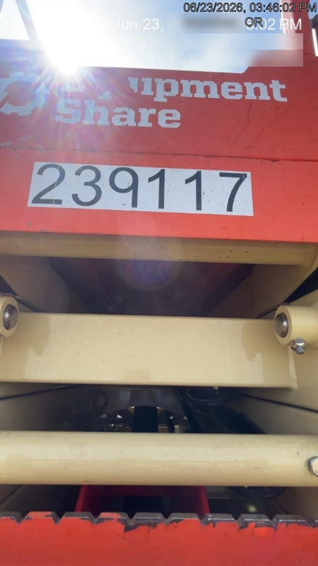 2022 JLG ES3246