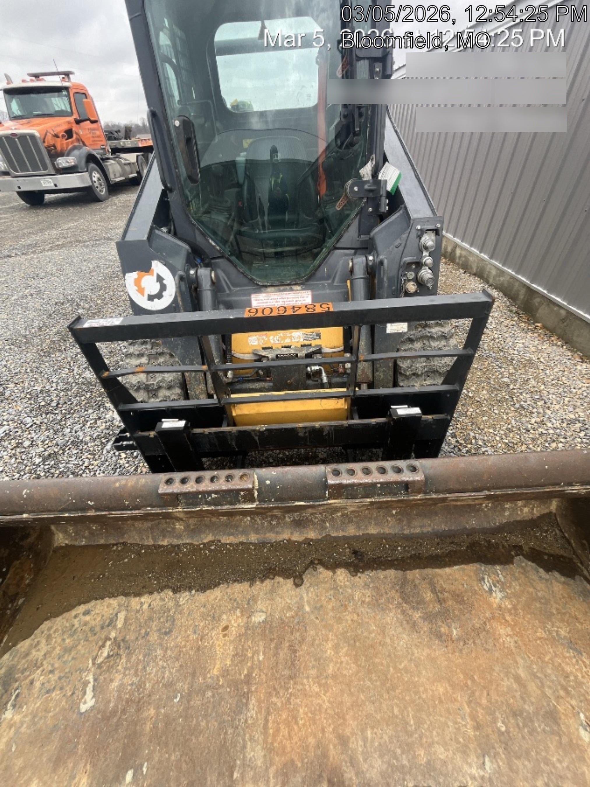 2025 ARROW MATERIAL HANDLING 48" Pallet Forks - Arrow