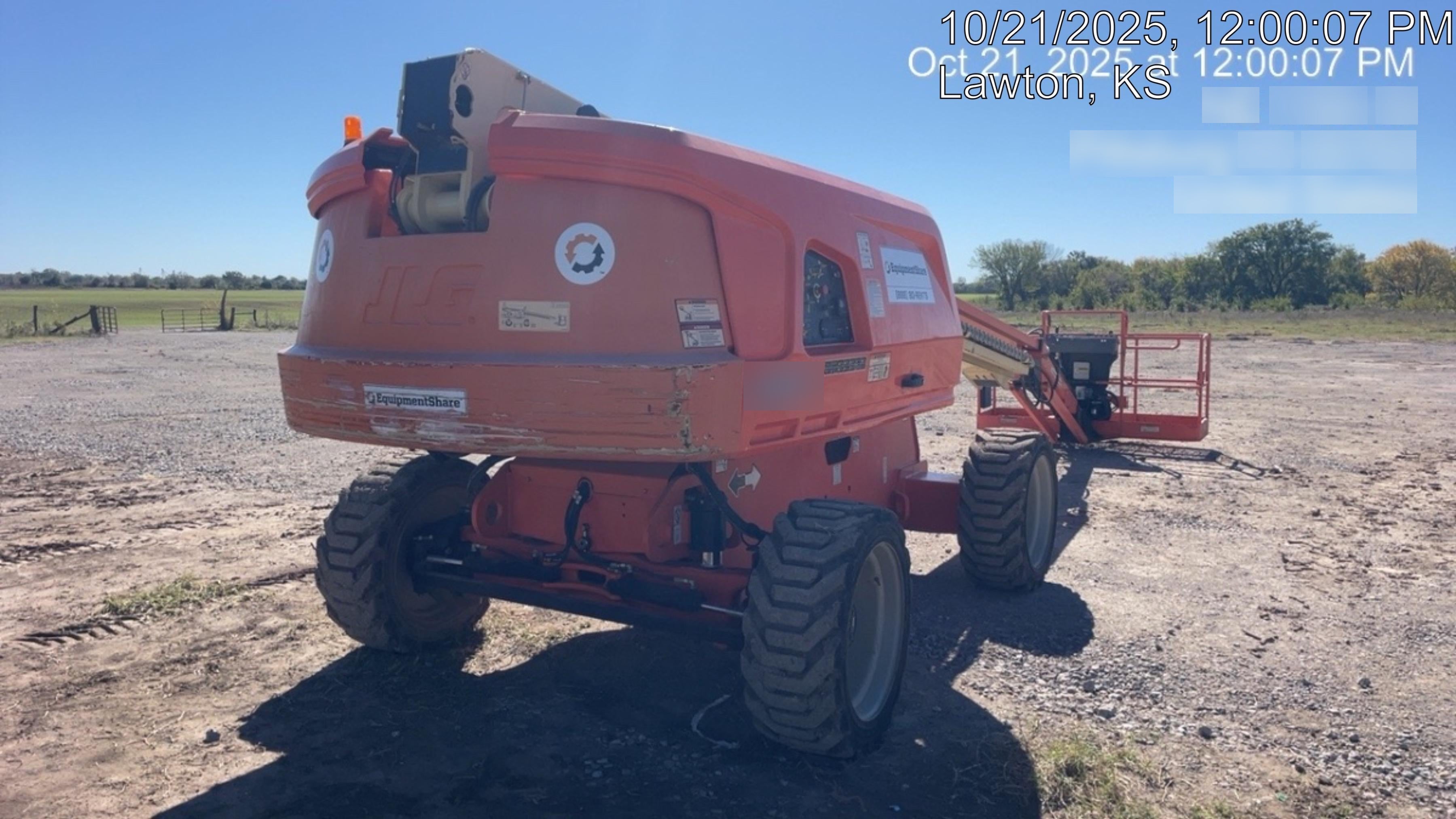 2019 JLG 660SJ